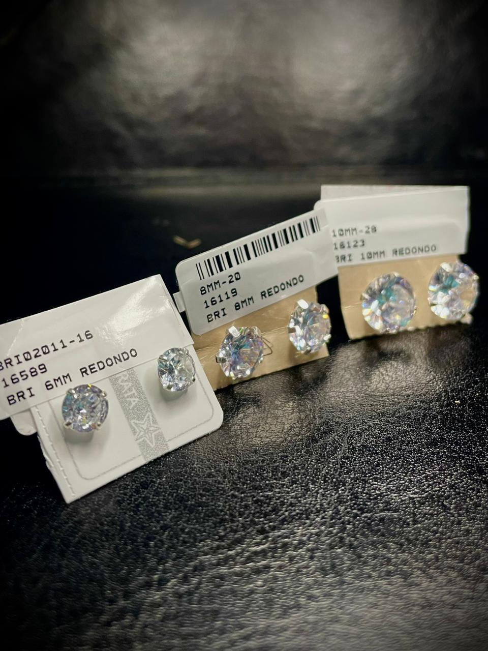 Brincos Ponto de Luz – 8mm — Prata 925